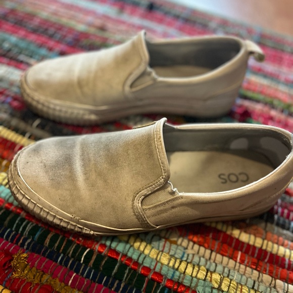 COS Cream Loafers Sleek Slip-On Shoes - Picture 1 of 8